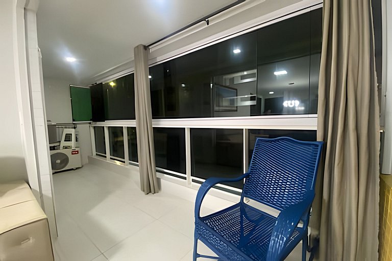 Apto beira-mar com piscina e vista paradisíaca