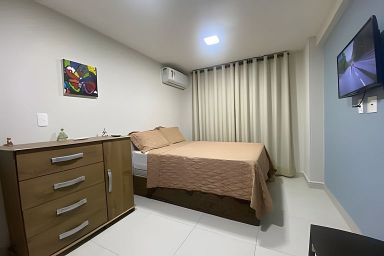 Apto beira-mar com piscina e vista paradisíaca