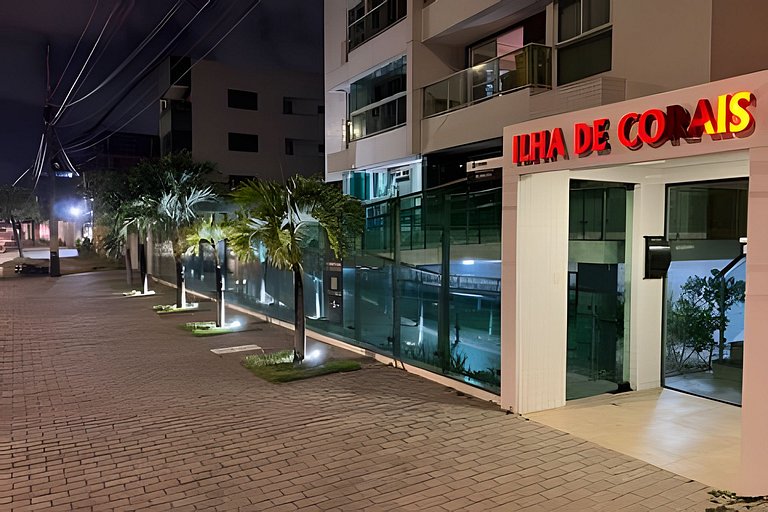 Apto beira-mar com piscina e vista paradisíaca