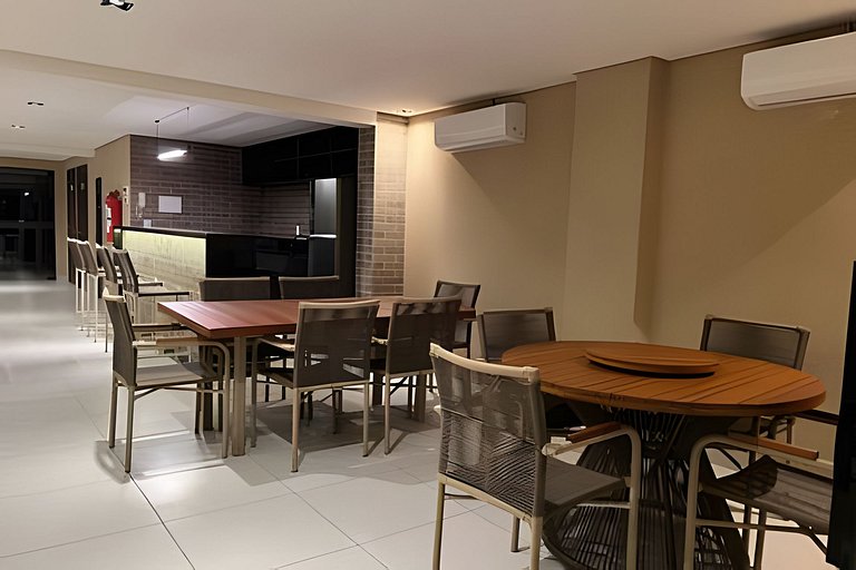 Apto beira-mar com piscina e vista paradisíaca