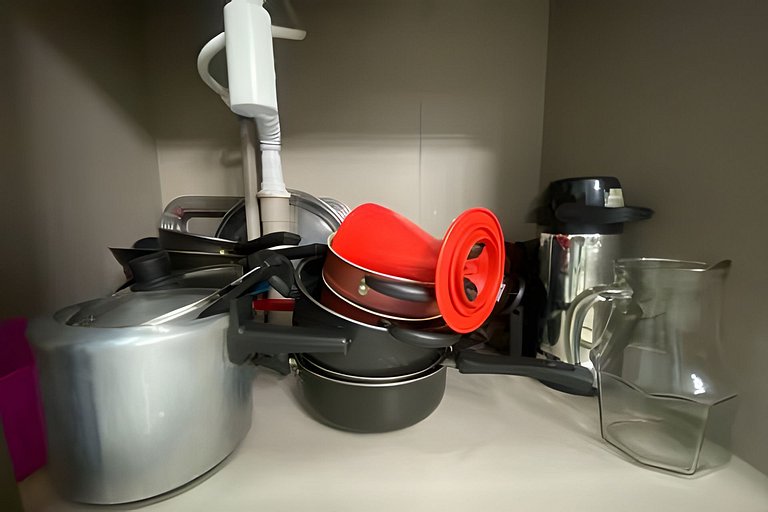 Apto beira-mar com piscina e vista paradisíaca