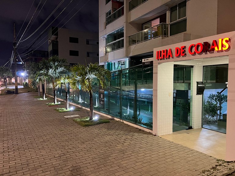 Apto beira-mar com piscina e vista paradisíaca