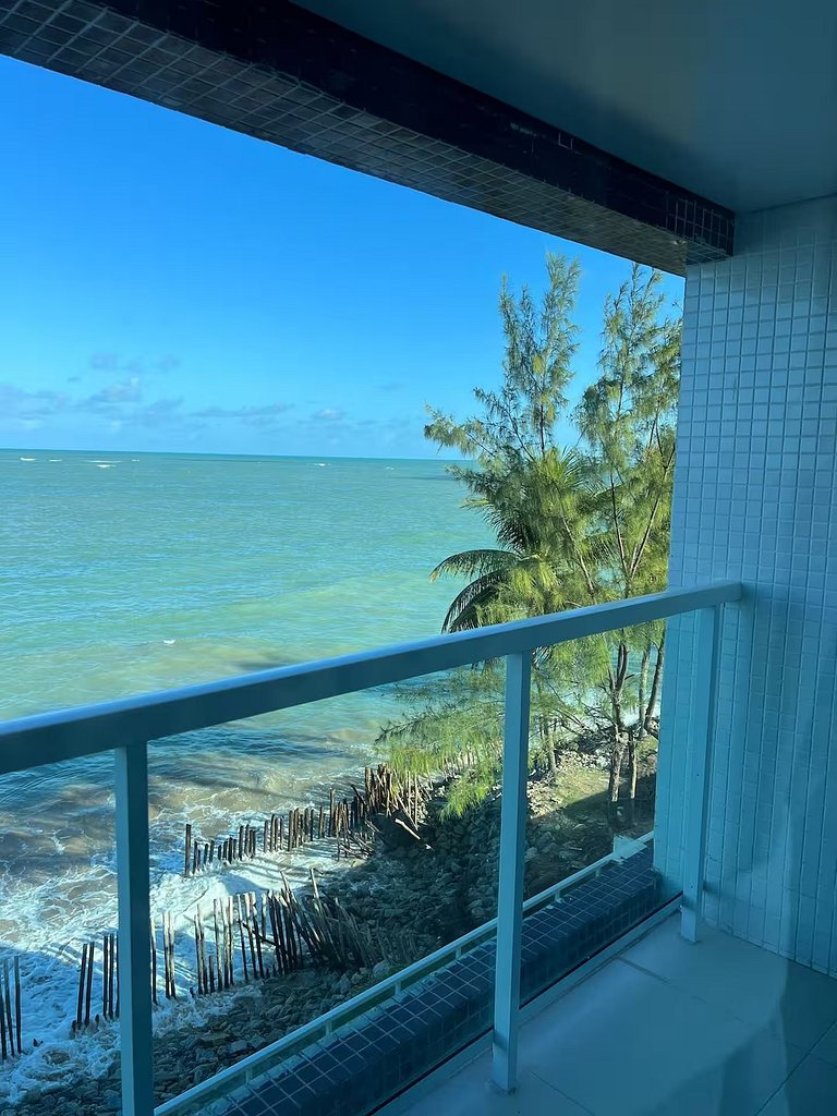 Apto Pé na Areia, Frente Mar 2 Quartos de Frente Para os Cor