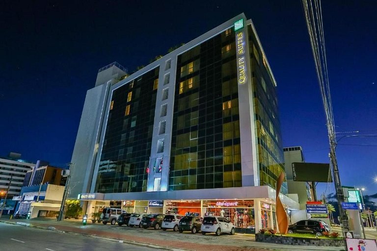 Flat com Vista Mar no Quality Suítes | Tambaú